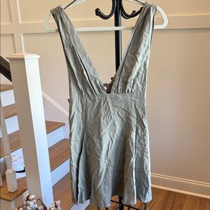 Zara NWT Sleeveless Gray Straw linen V-Neck Dress